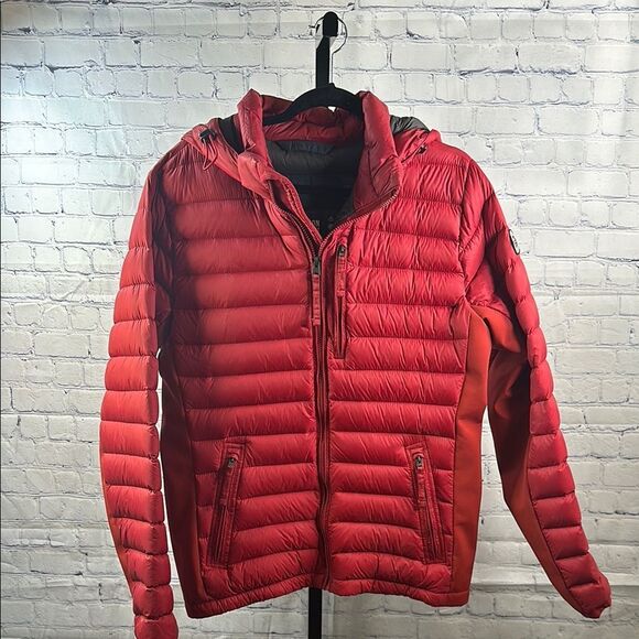 🧥 Abercrombie A&F All-Season Lightweight Down Jacket – Red – Size M - Picture 1 of 4